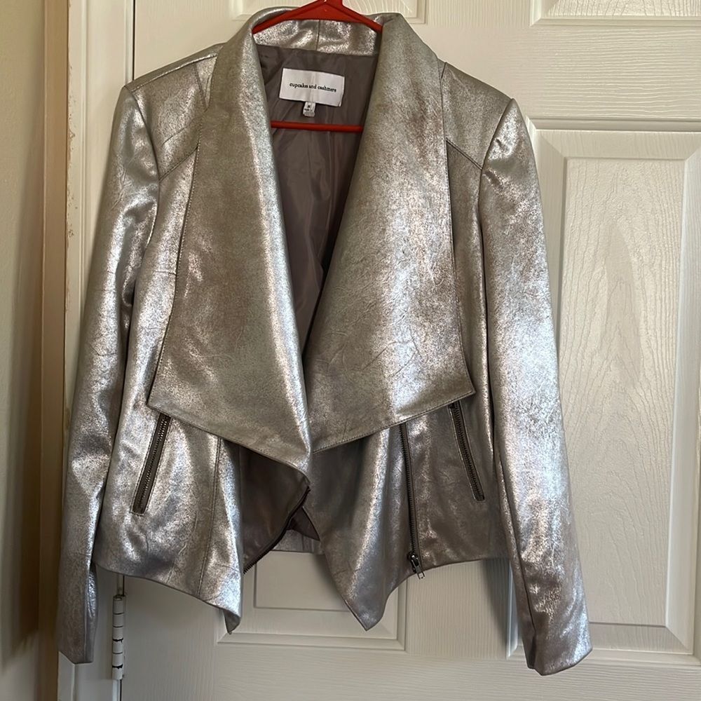 Cupcakes and Cashmere Silver Jacket Small